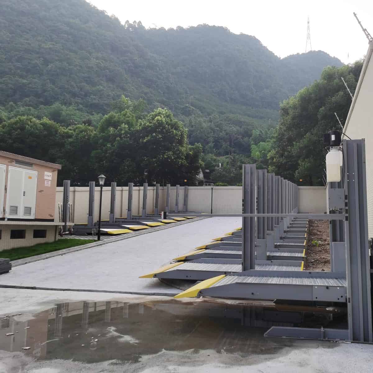 單列式機械式停車設備安裝.jpg